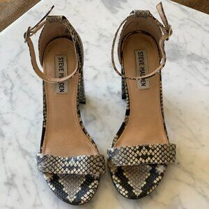 Steve Madden Carrson Snake Print Ankle Strap Sandals Size 6.5